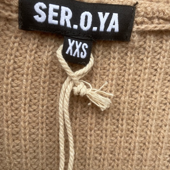 Quinn Robe in Tan Wool
SER.O.YA - Picture 4 of 13